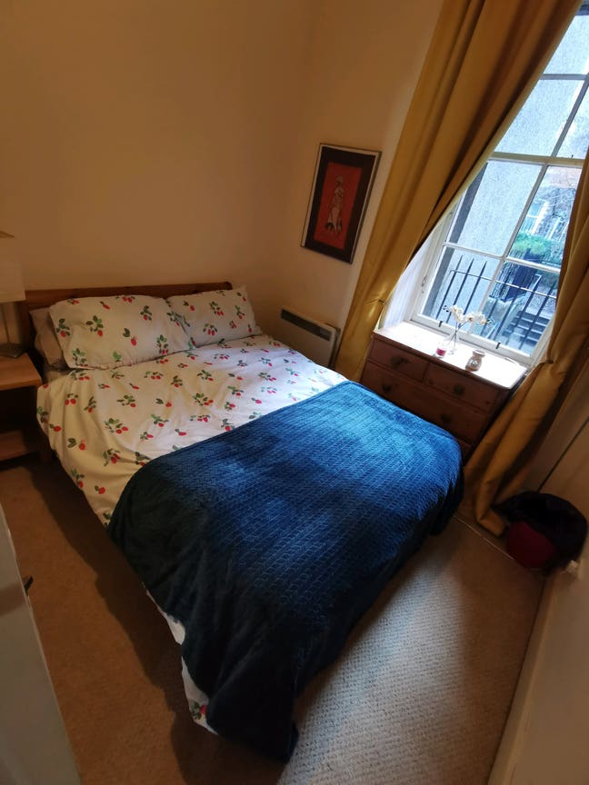 City centre room 2 minutes from grassmarket Main Photo