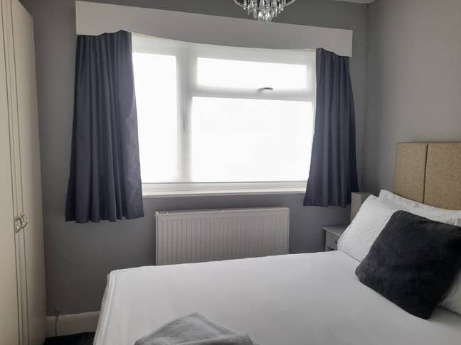 🌟 Bright Cosy Room With Bills Included 🌟 Main Photo