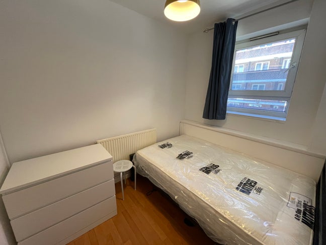 Cheap Double Room Near Bicklane  Main Photo