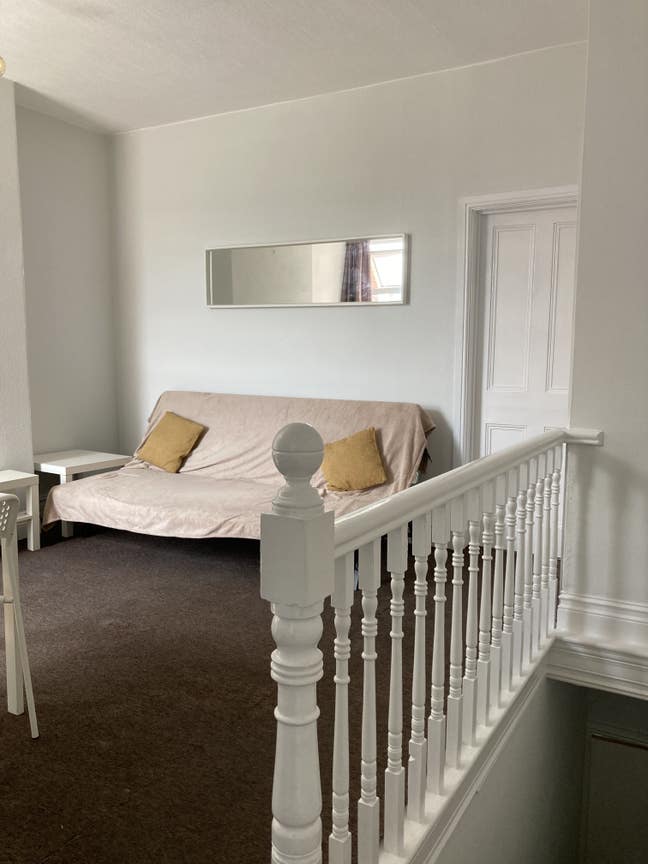 *** 1 Bed Flat** Self Contained - Not Shared *** Main Photo