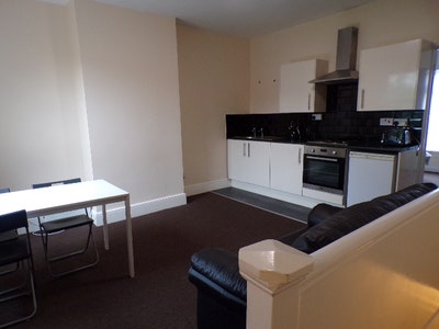 *** 1 Bed Flat** Self Contained - Not Shared *** Main Photo