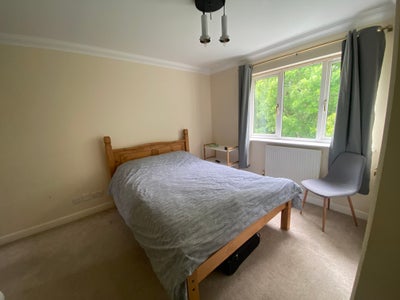 Double Room en-suite in Redhill Main Photo
