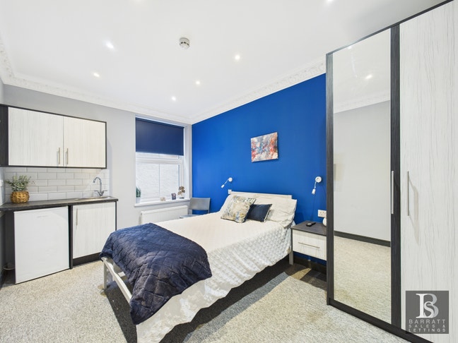 🏡 👌🏼- Stunning Kitchenettes  - Slough 🔥☄️ Main Photo