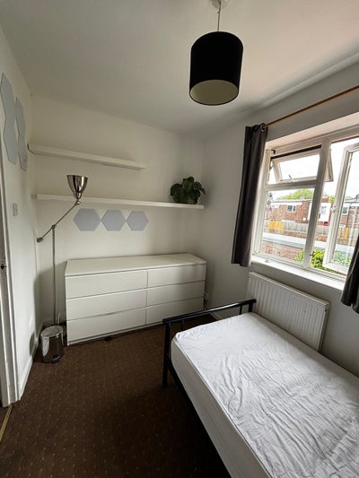 Cozy, furnished room in Brixton  Main Photo