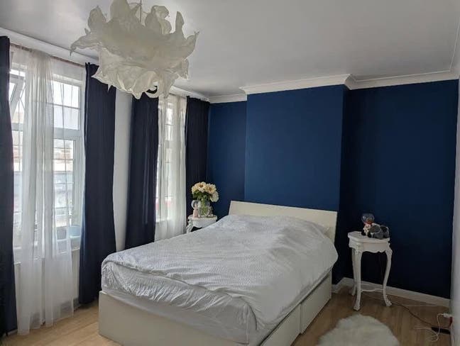 Very big and bright room. Main Photo