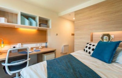 River View Ensuite | Jul–Sep | Gym + Cinema Main Photo