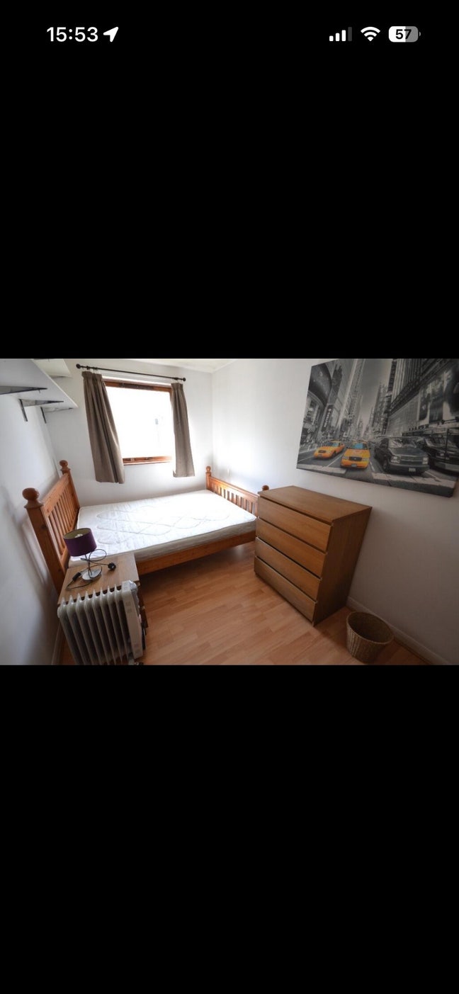 Double room in Dalry to rent in two bed flat  Main Photo