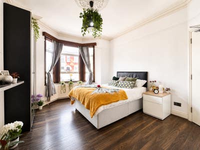 Double Room, 46 Huddlestone Road,Willesden NW2 5DN Main Photo