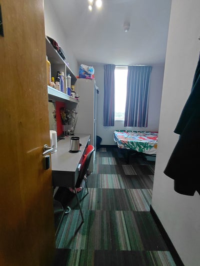 Fully furnished Ensuite Flat Main Photo
