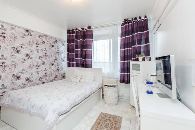 3 Bedroom Flat to Rent In SE17 Main Photo