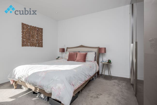 High spec 2 bed 2 bath apartment in Zone 1 Main Photo