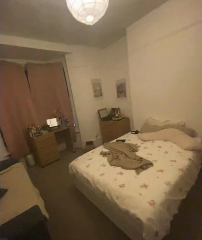 Large Room Immediately Available in Brighton Main Photo