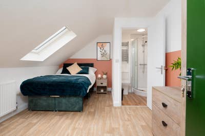 💥 LAST ROOMS Brand New Ensuite Studio Rooms NN1💥 Main Photo