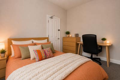 ** West Bridgford Spacious Rooms ** Main Photo