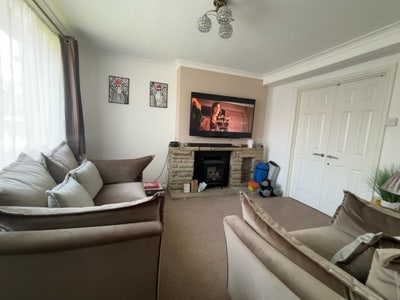 Spacious Double Room with Just One Housemate Main Photo