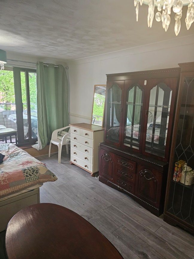Extra large room for rent in Conniburrow MK Main Photo