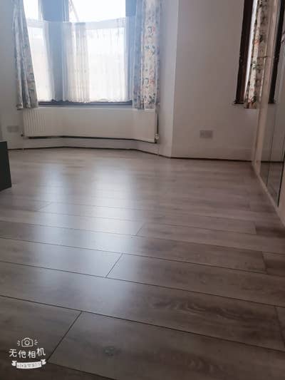 Spacious Master Bedroom|2 min walk to East Ham|E12 Main Photo
