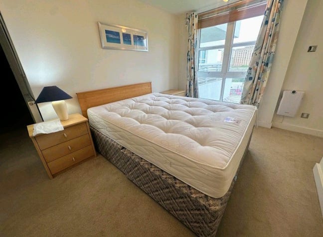 Stylish Room in Prestigious Riverside Development✨ Main Photo
