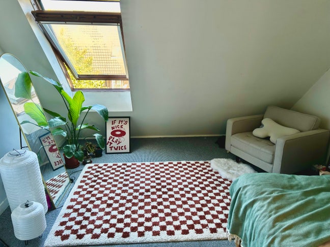 Large SUBLET from late May - June  Main Photo