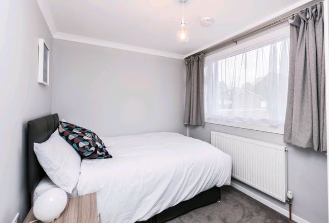 Double Bedroom inc. all bills Main Photo