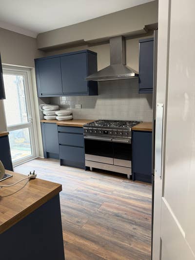 Magnificentl  house offering 6  en-suite rooms Main Photo