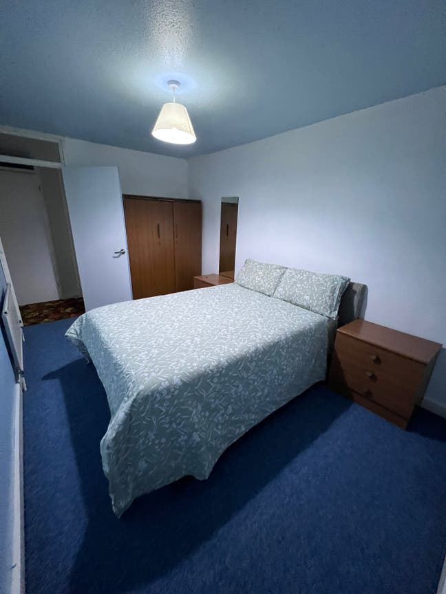 Clean Double & Single Room in Quiet Home – All Bil Main Photo