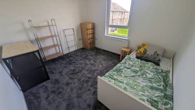 Seeking flatmate for modern flat in Hamiltonhill Main Photo