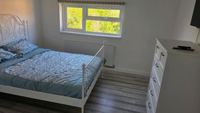 DOUBLE room to rent  Main Photo