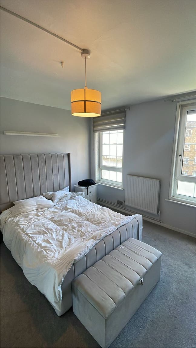 Rooms 4-Min Walk to DLR & Riverside - Poplar!! Main Photo