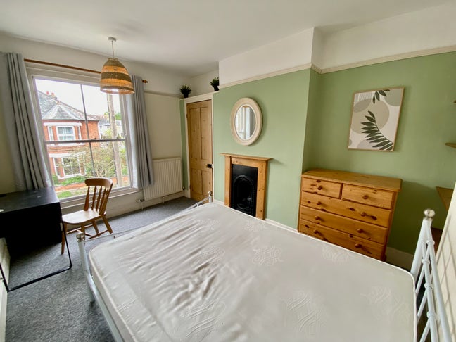 Large double room and private study - Park Lane Main Photo