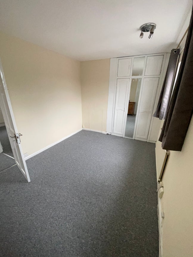 Room to let close to Elizabeth line  Main Photo