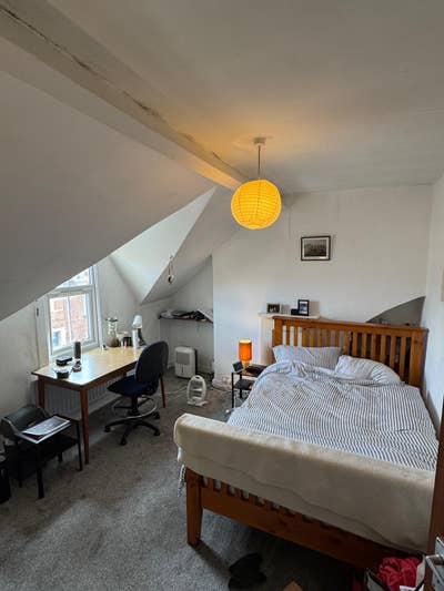 Large Room to Let in Cowley, June-August  Main Photo