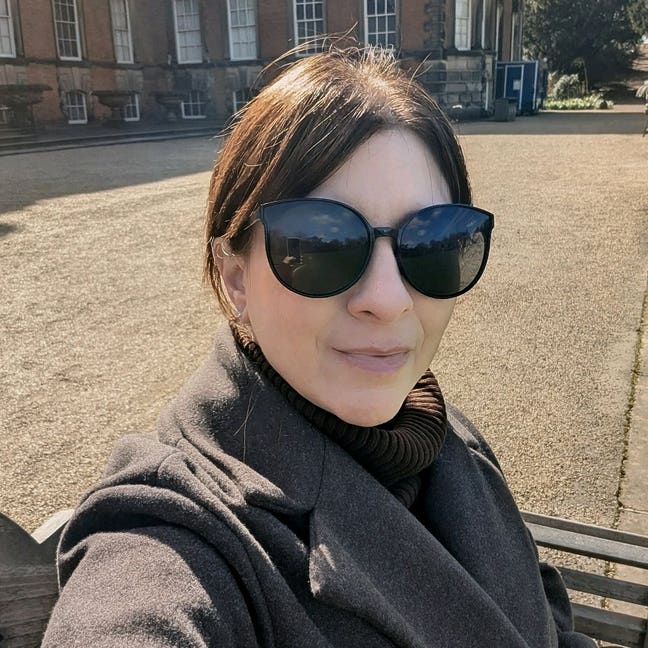 Professional, reliable woman seeking a q... Main Photo