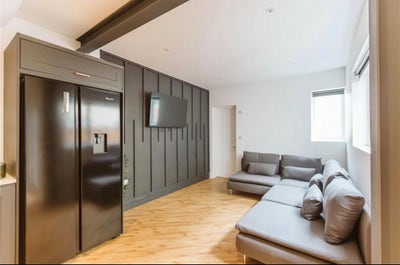 6 bedroom 3 shower room HMO  Main Photo