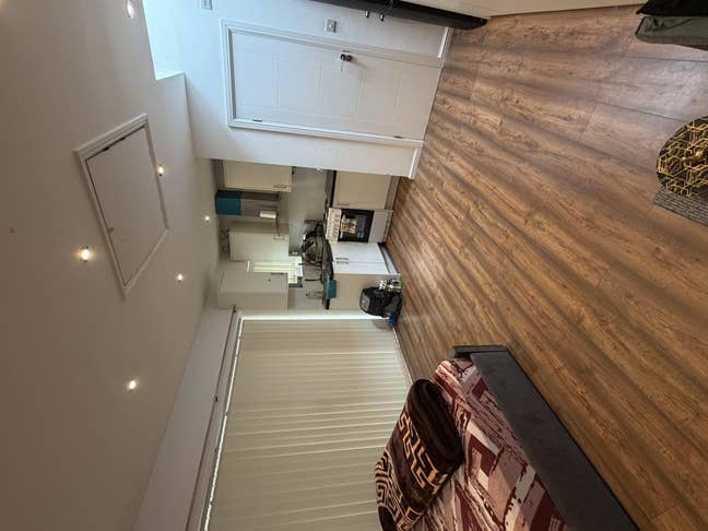 New Studio flat available.  Main Photo