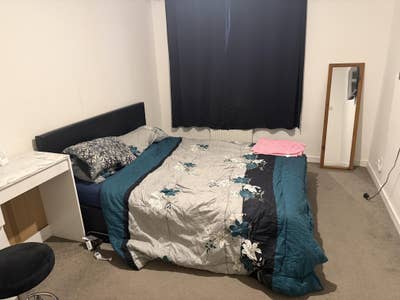 Spacious One-Bedroom Available in Surbiton Main Photo
