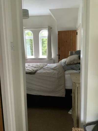 Large en-suite room with dressing room Main Photo