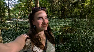 Lili (24) Irish girl moving to London in June Main Photo