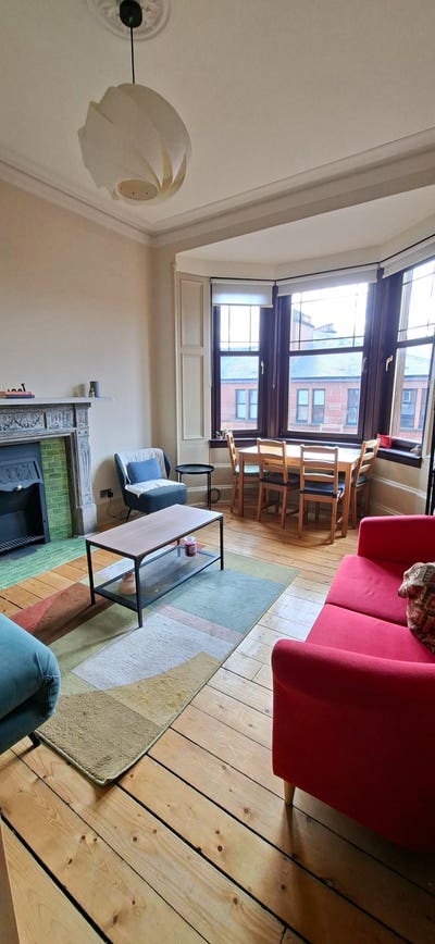 Large double room in stunning West End Flat  Main Photo