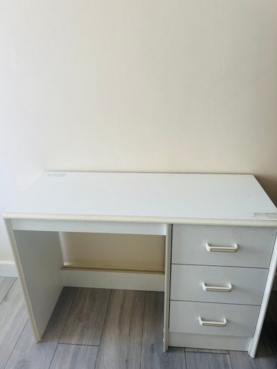Single room available  Main Photo