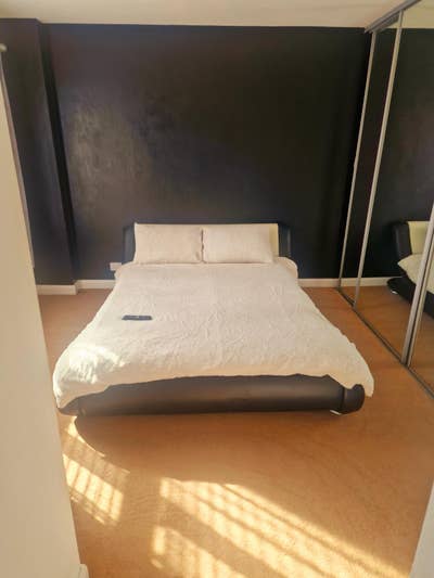 Double room to rent for Single person only * Main Photo