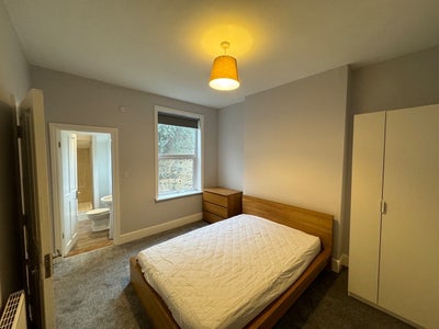 Doiblr, En-Suite Room, All Bills Included 📍 Main Photo