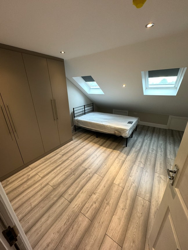 5★ Luxury En-Suite Room – Hounslow Central Main Photo