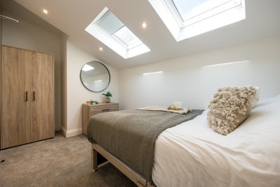 2 Lovely Rooms Available in Wantage in June!☀️ Main Photo