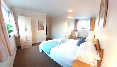 Double rooms, garden, shed, games building Main Photo