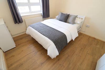 Double Room in Prime Location-Steps to Marylebone Main Photo