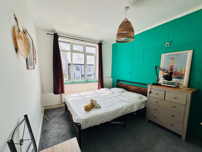 Bright furnished rooms for short term let  Main Photo