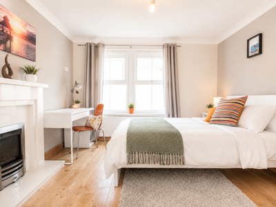 Elegant Rooms - Superb Serene Location! Main Photo