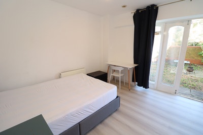 Well-Located Rooms in Canada Water –  Great Value! Main Photo