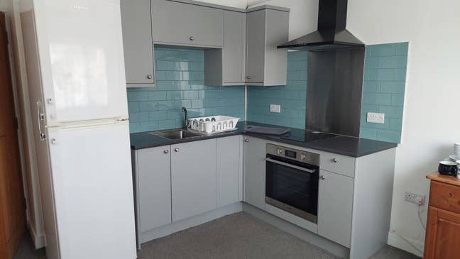 Double room plus private sitting room with kitchen Main Photo